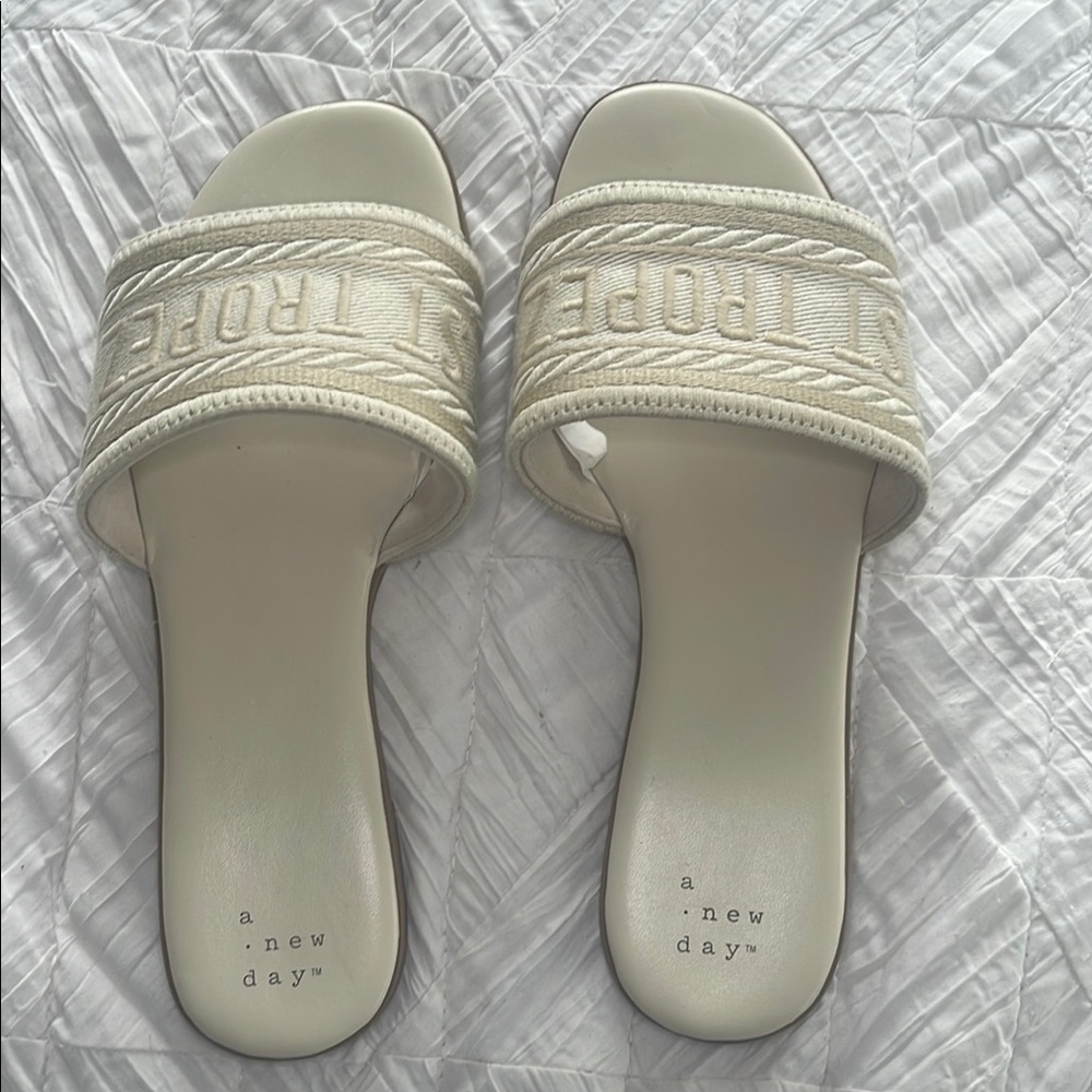 A New Day Women's Cream Slide Sandals